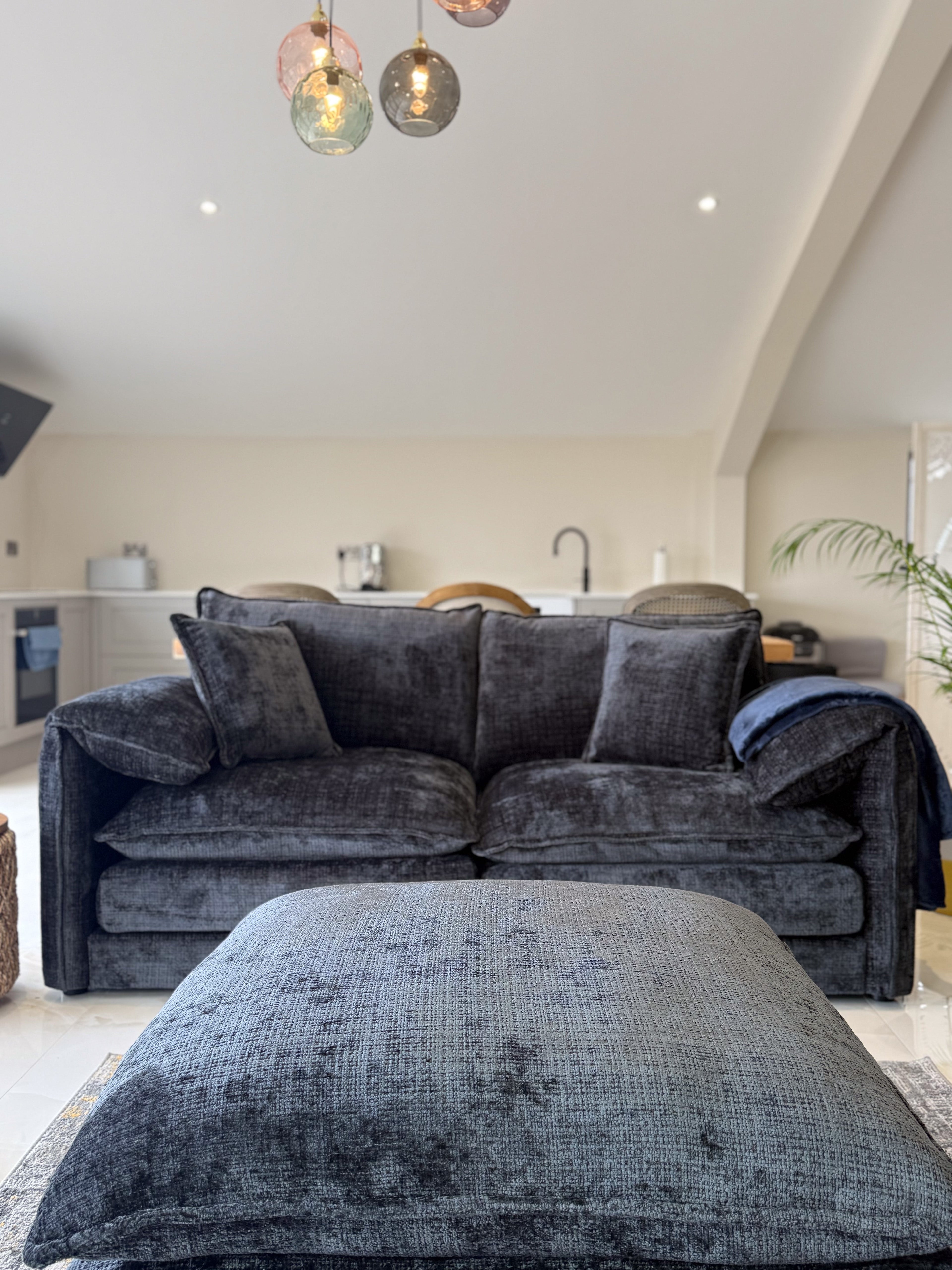Solaya Sofa Black 3 Seater