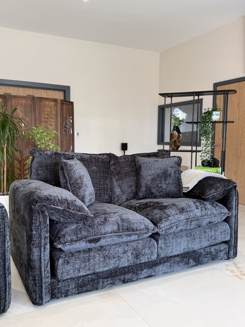 Solaya Sofa Black 2 Seater