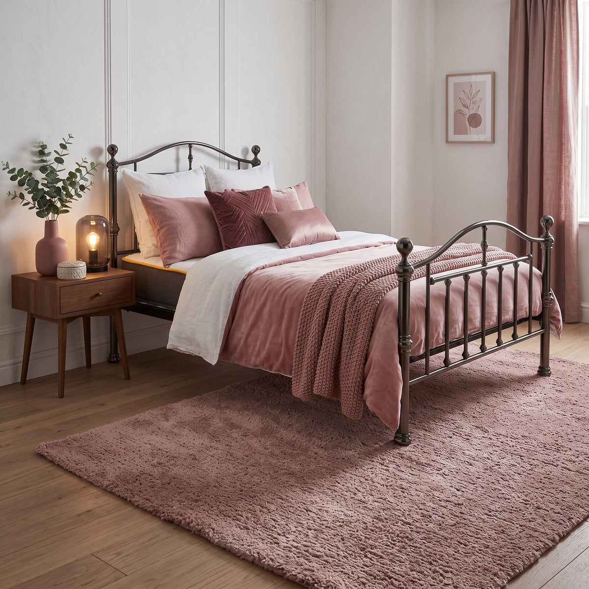 Victoria Double Bed
