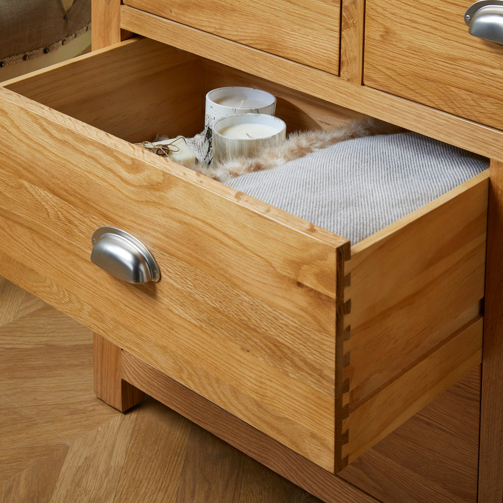 Woburn 4 + 3 Chest