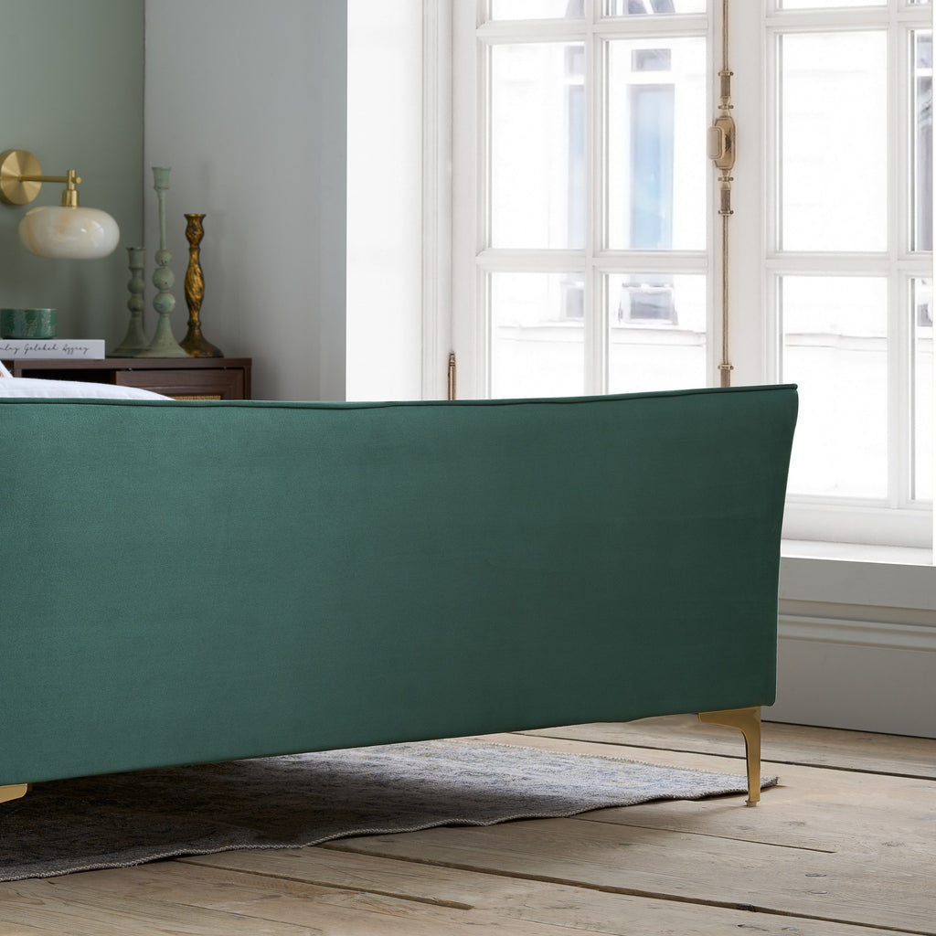 Clover King Bed