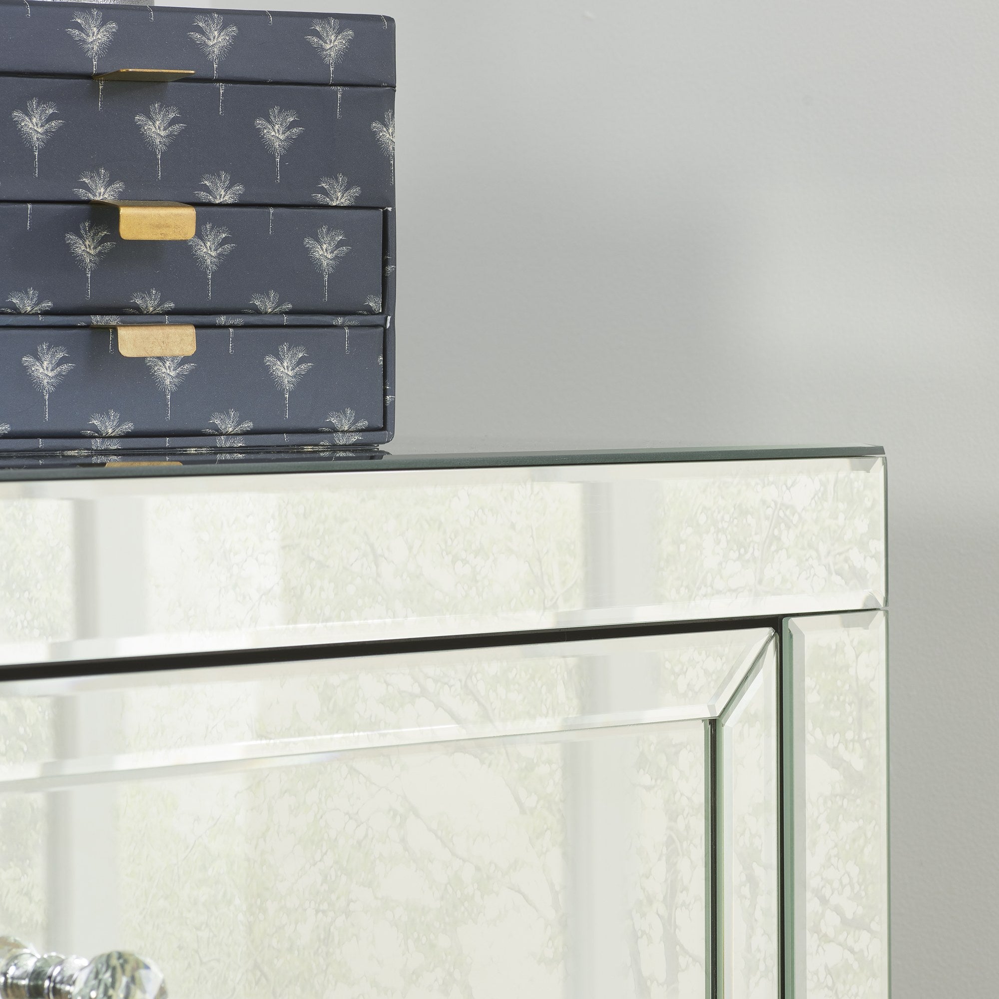 Valencia 6 Drawer Chest