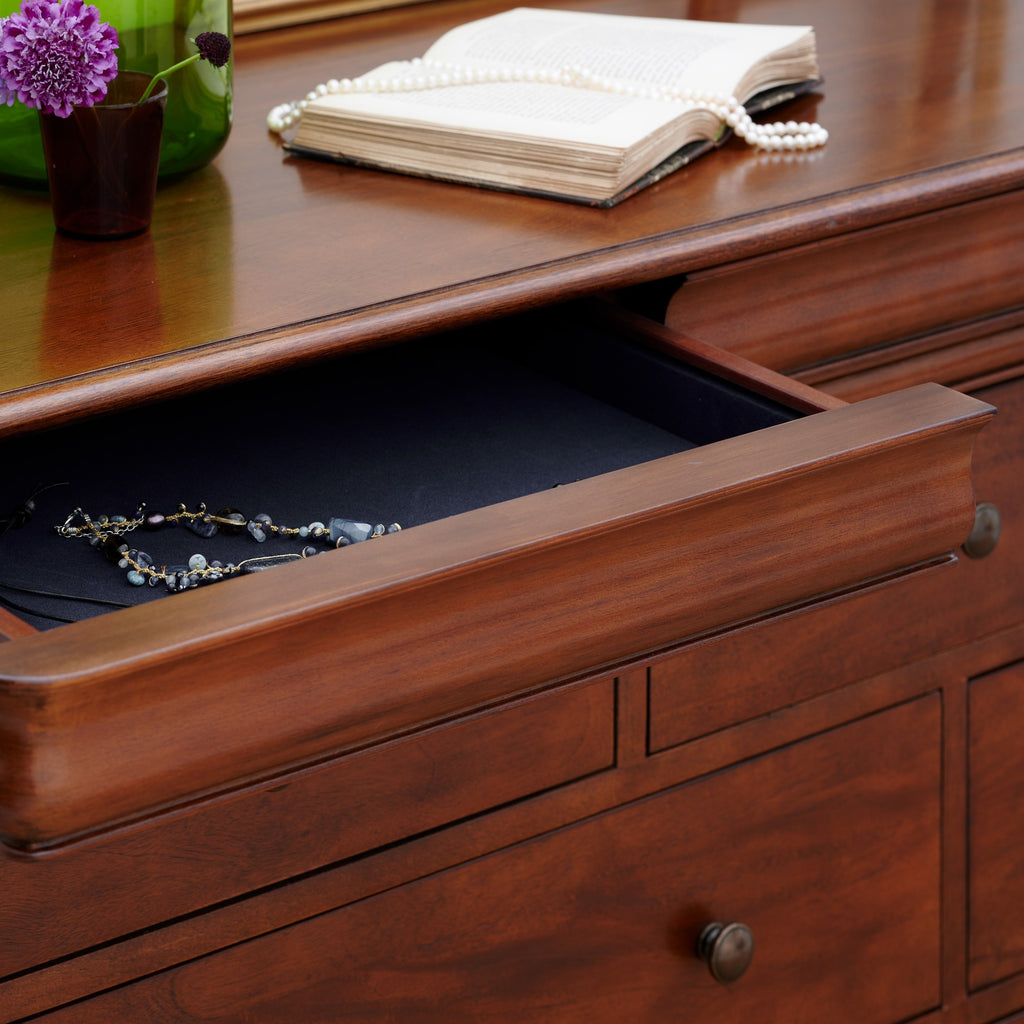 Antoinette Wide 4+3 Drawer Chest