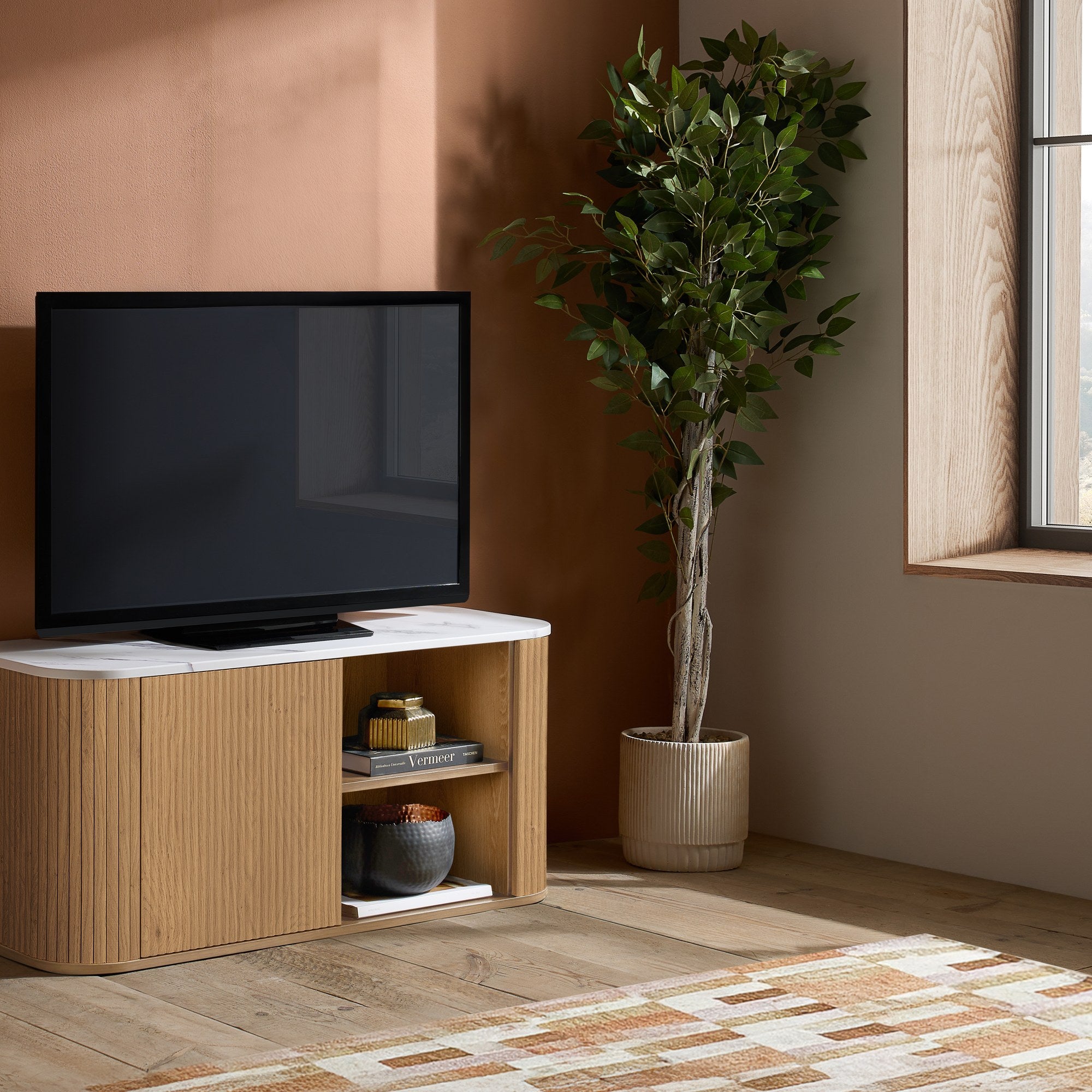 Russo Small TV Unit
