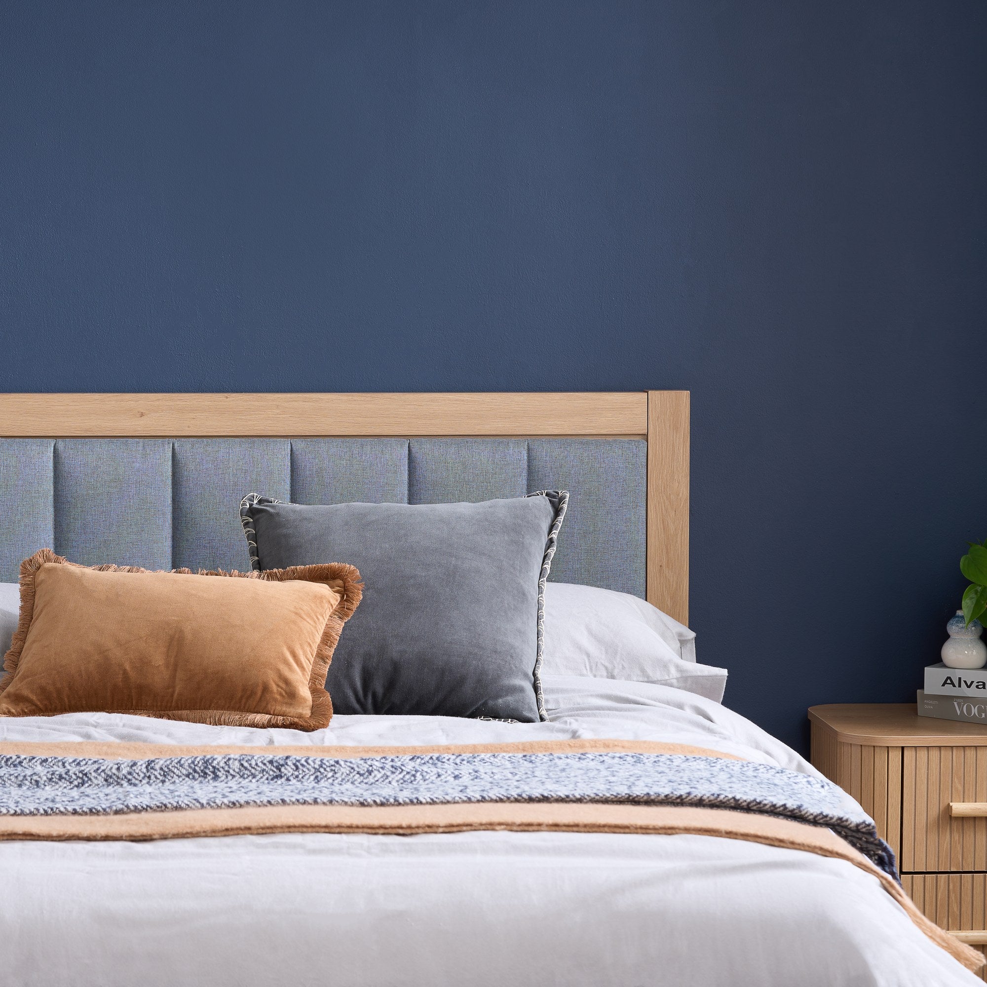 Belmont Double Ottoman Bed