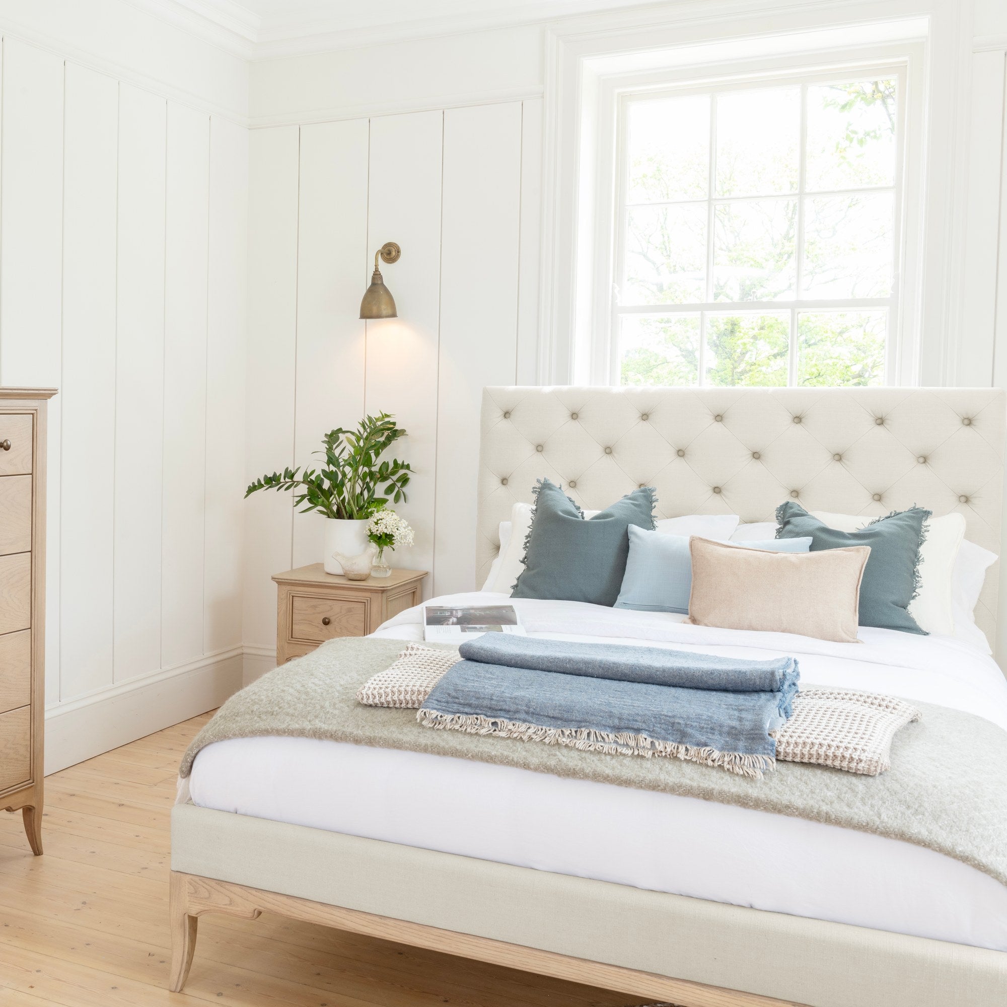 Toulon Low End Double Bed - Cream