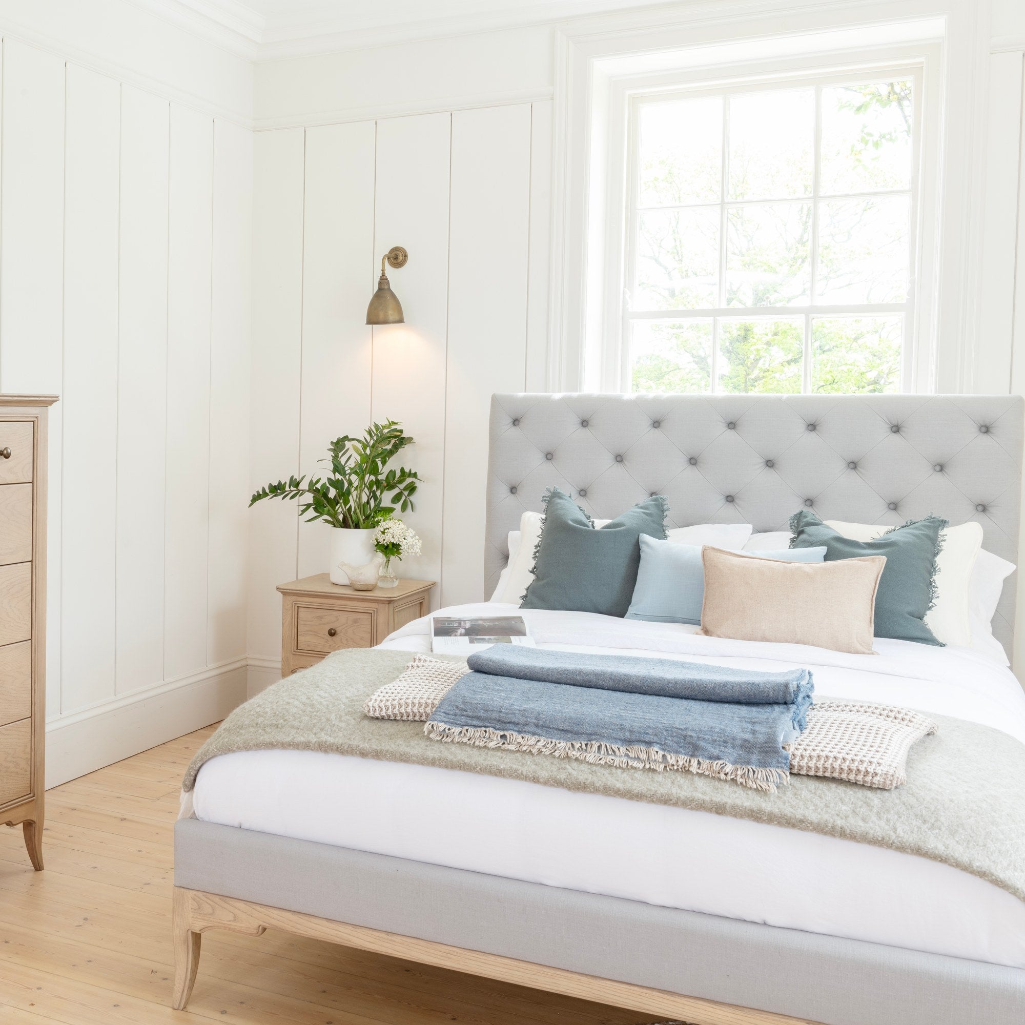 Toulon Low End Double Bed - Oak