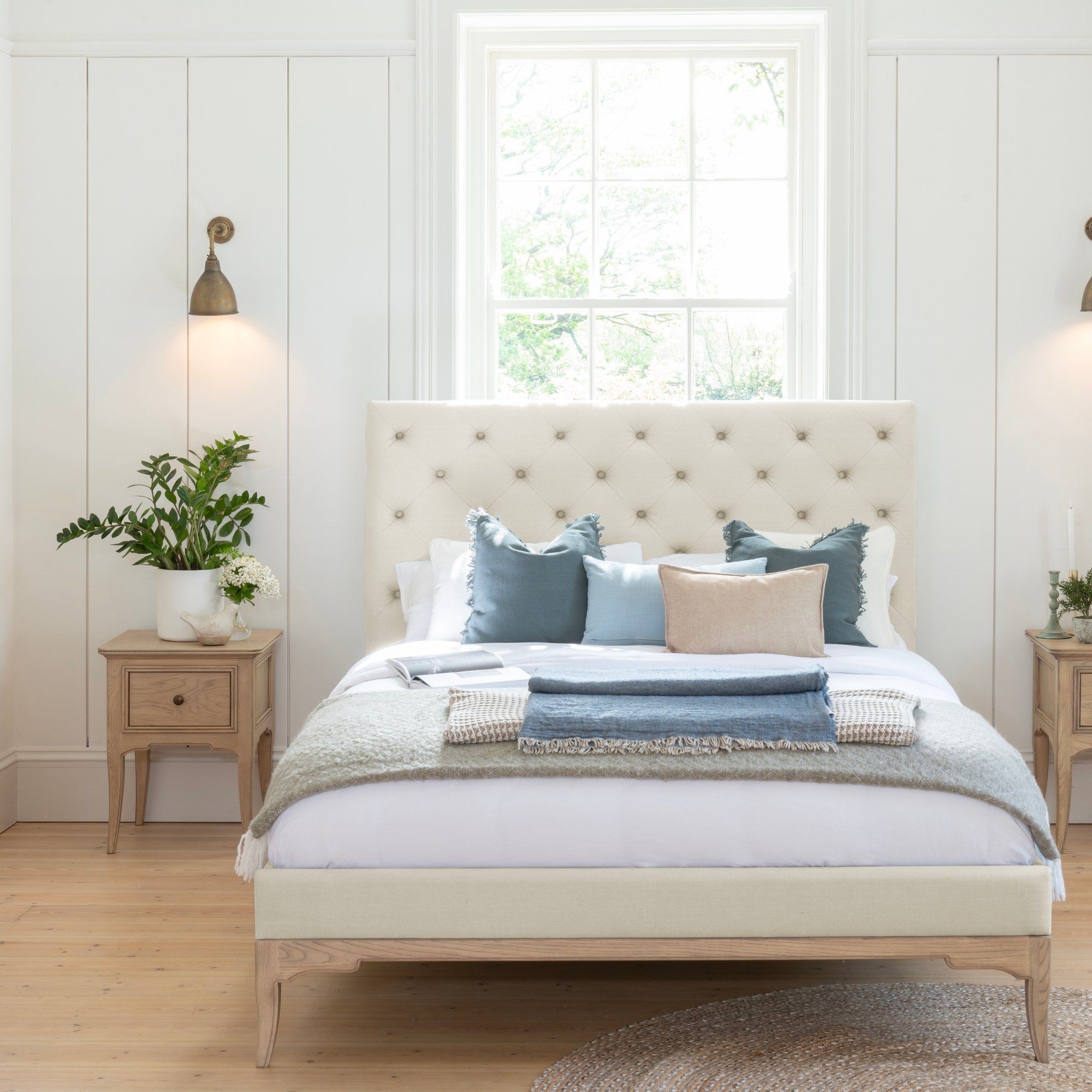 Toulon Low End King Bed - Cream