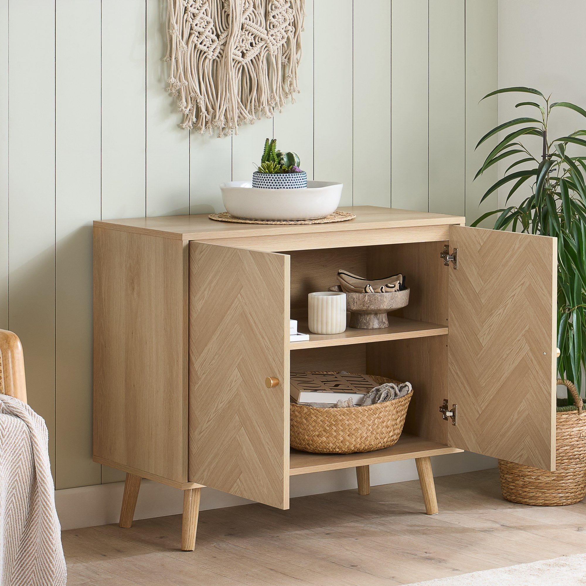 Herringford 2 Door Sideboard