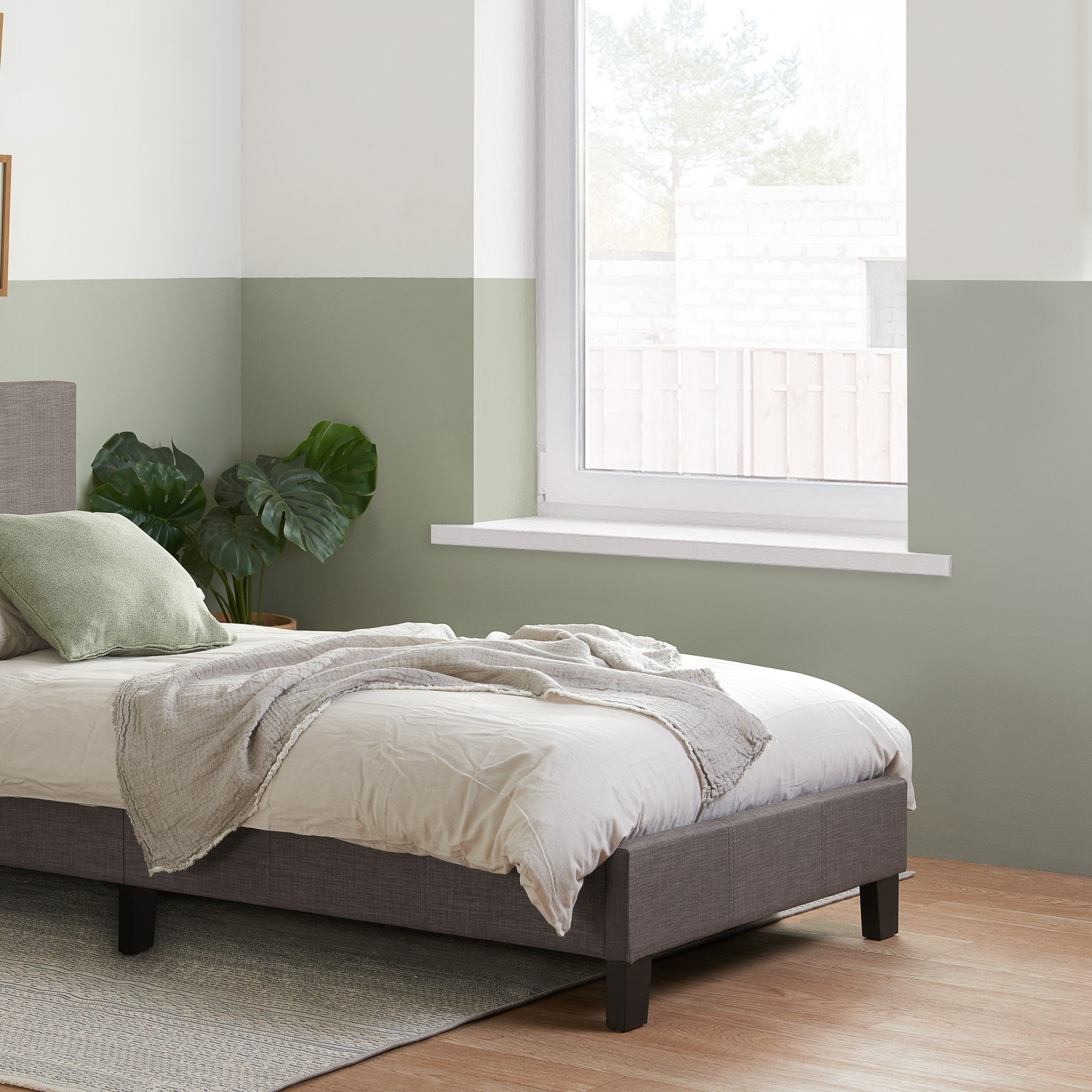 Berlin Small Double Bed