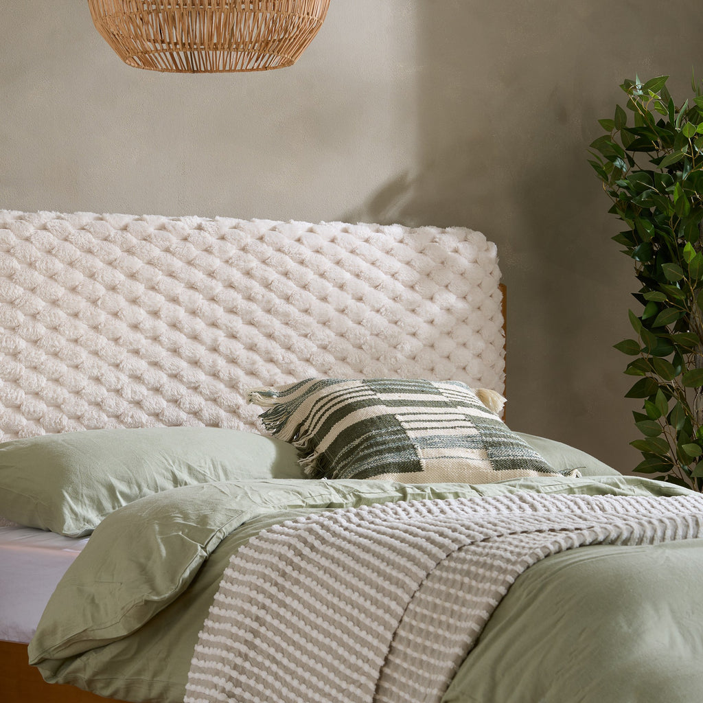 Hatti Double Bed