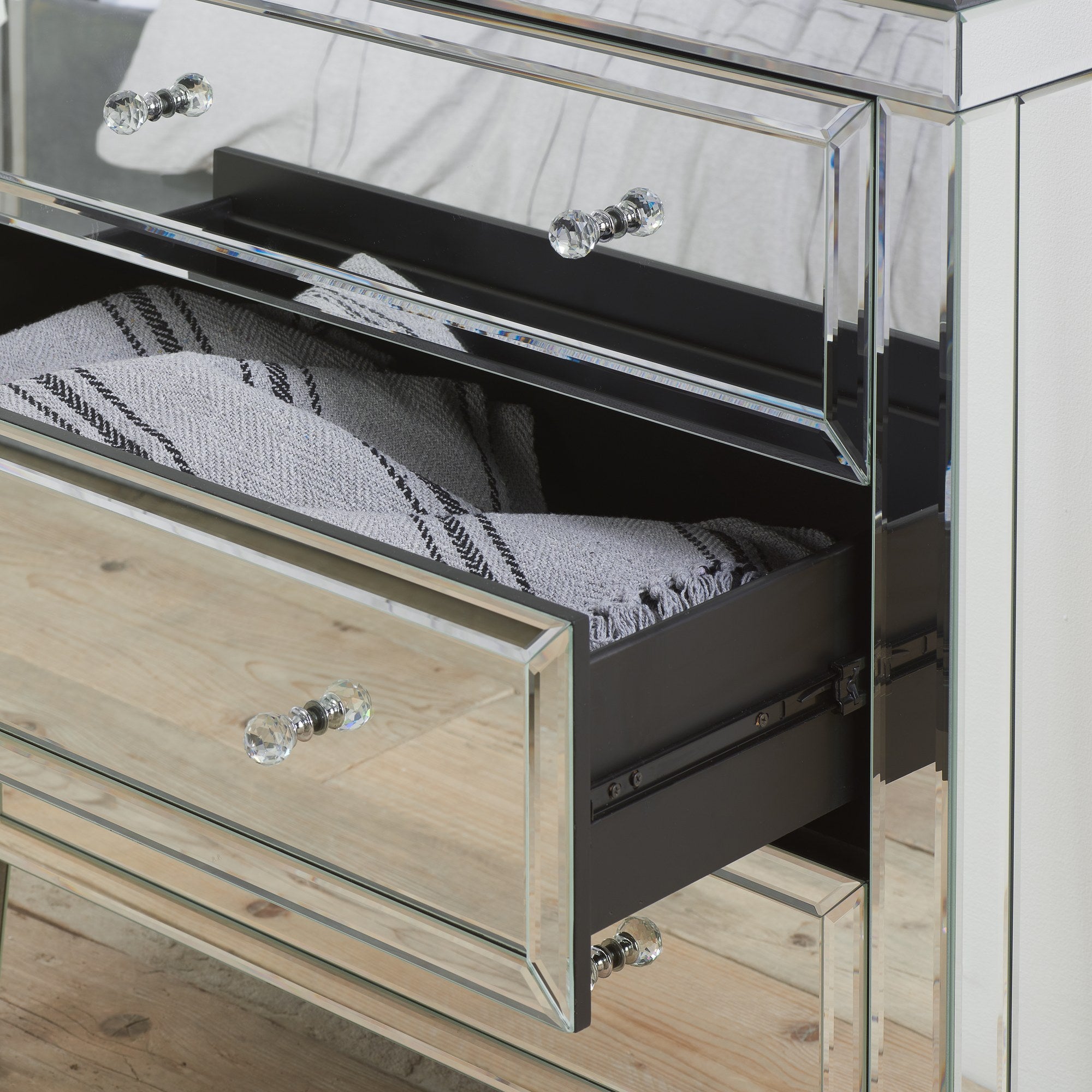 Valencia 3 Drawer Chest