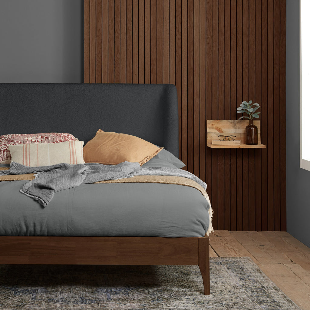 Halfden King Bed