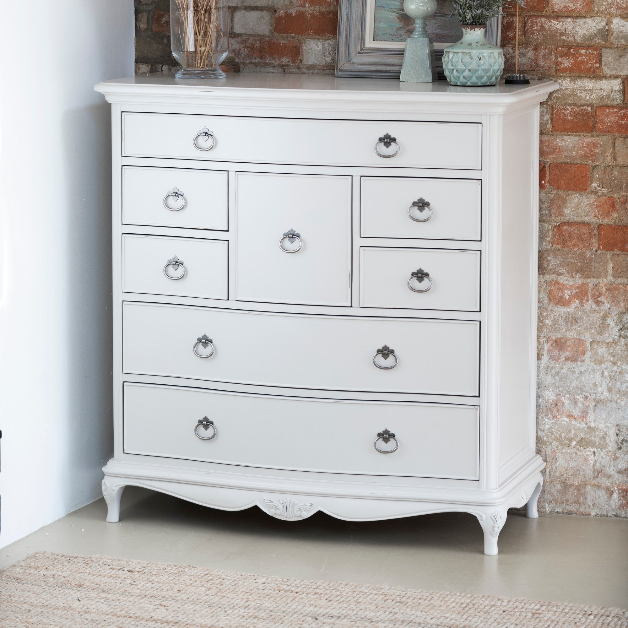 Etienne 8 Drawer Chest