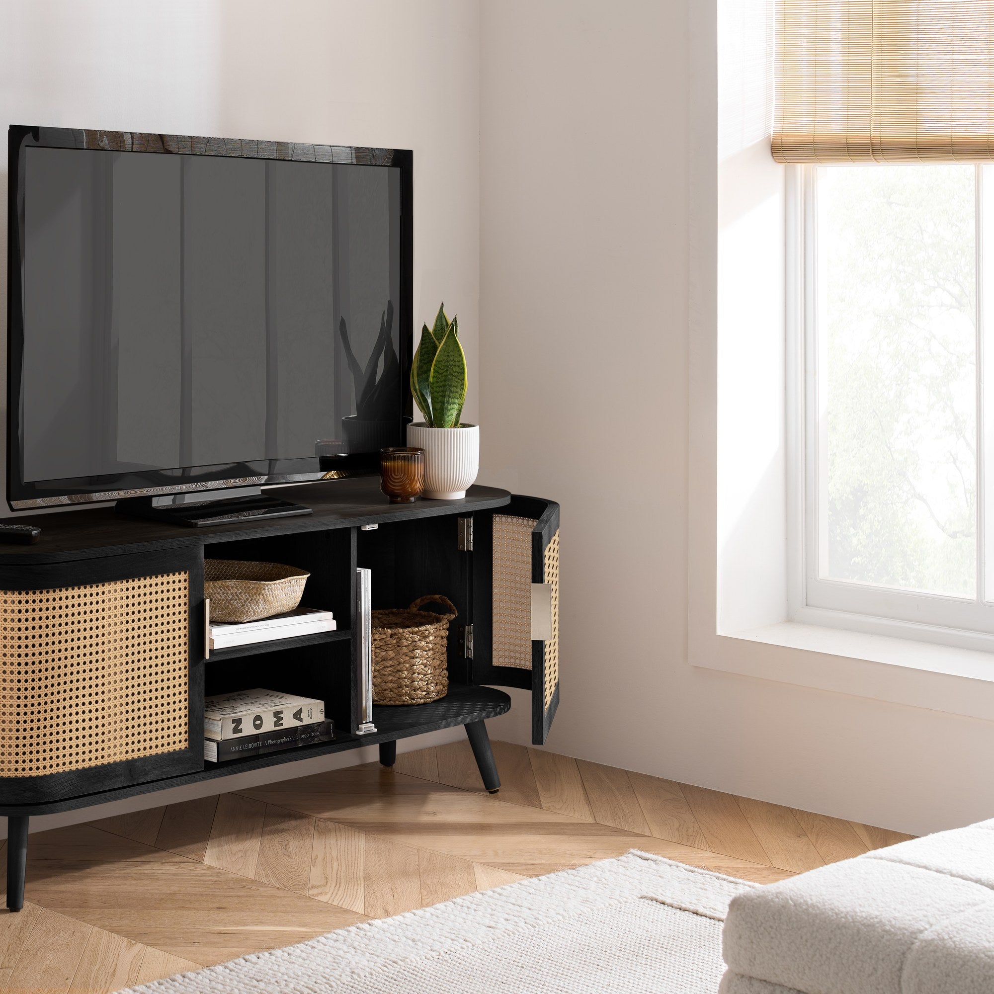 Noah Small TV Unit