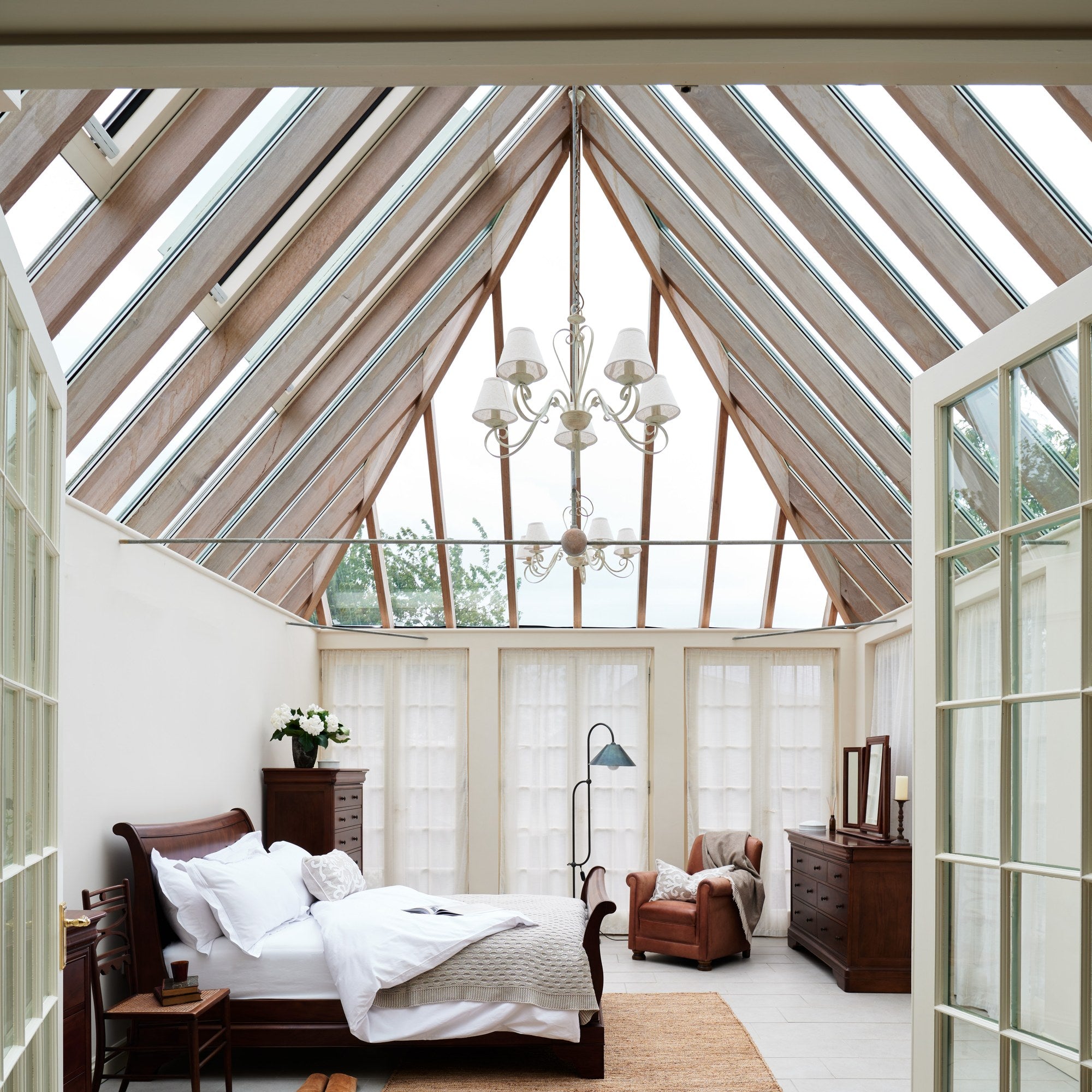 Antoinette Double Bed