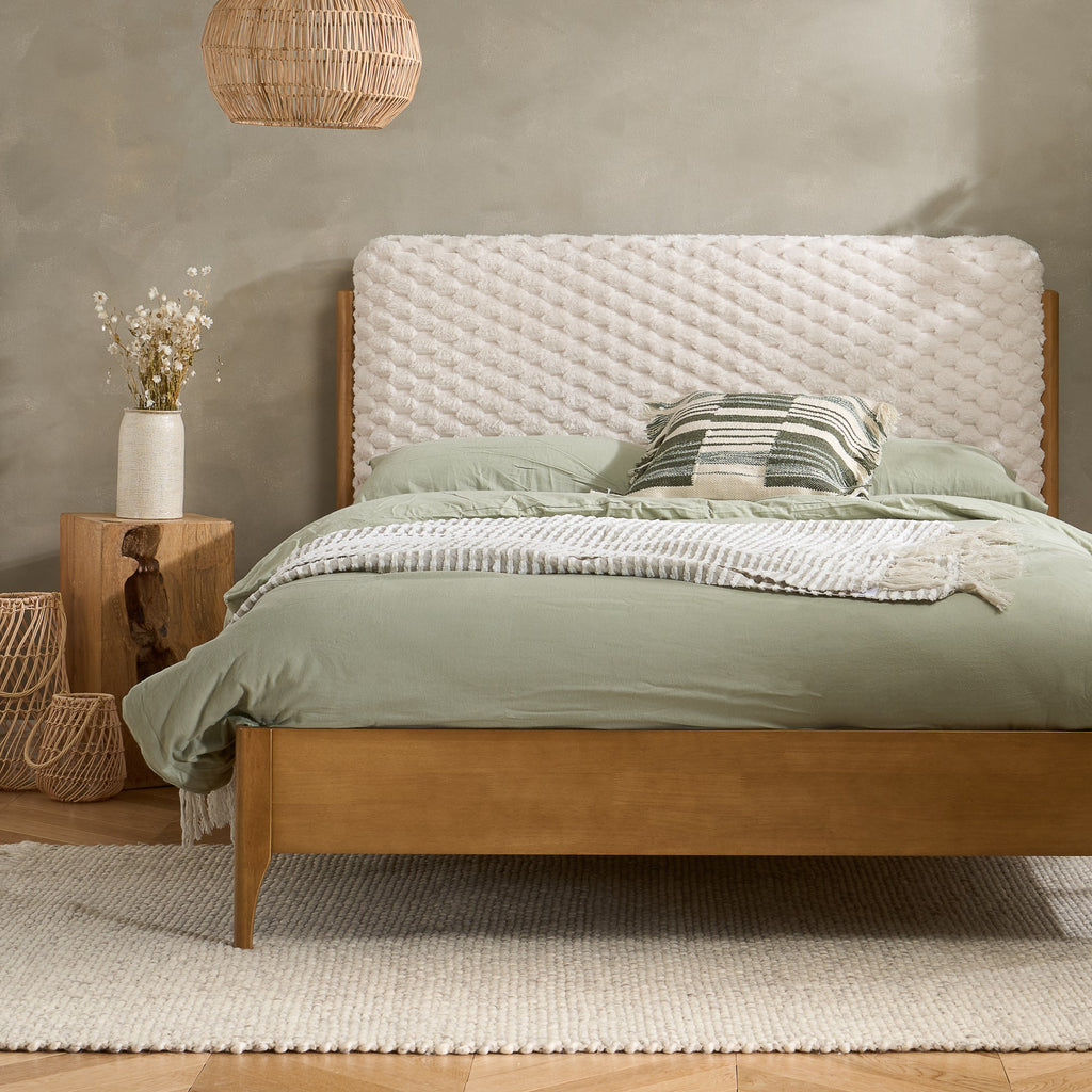 Hatti Double Bed