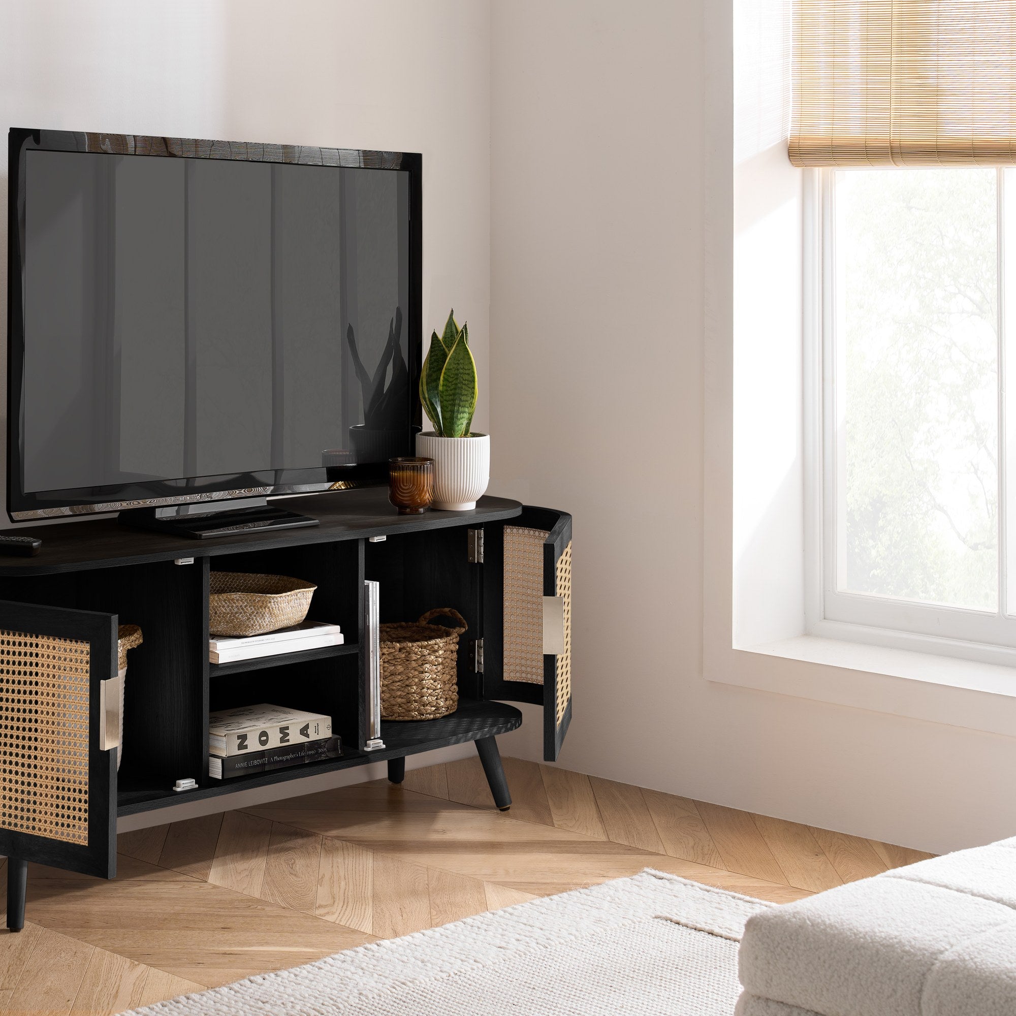 Noah Small TV Unit