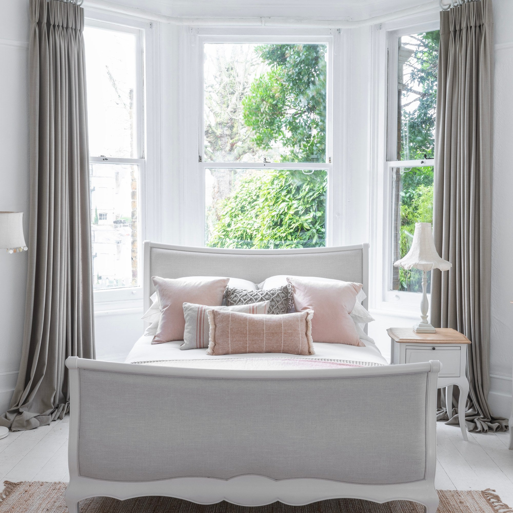 Amelie Double Bed