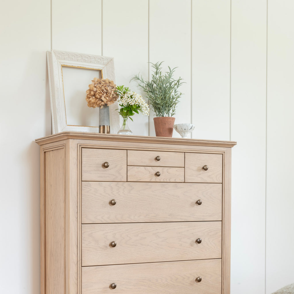 Toulon 8 Drawer Merchant Chest