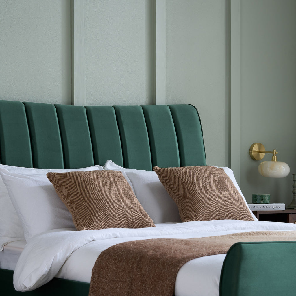 Clover King Bed